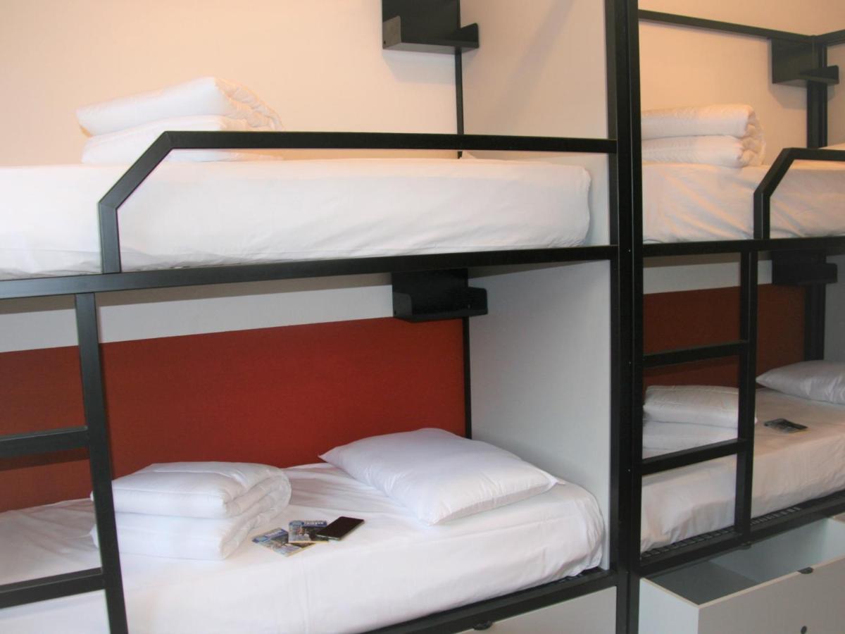 Hotello Hostel Триест Экстерьер фото