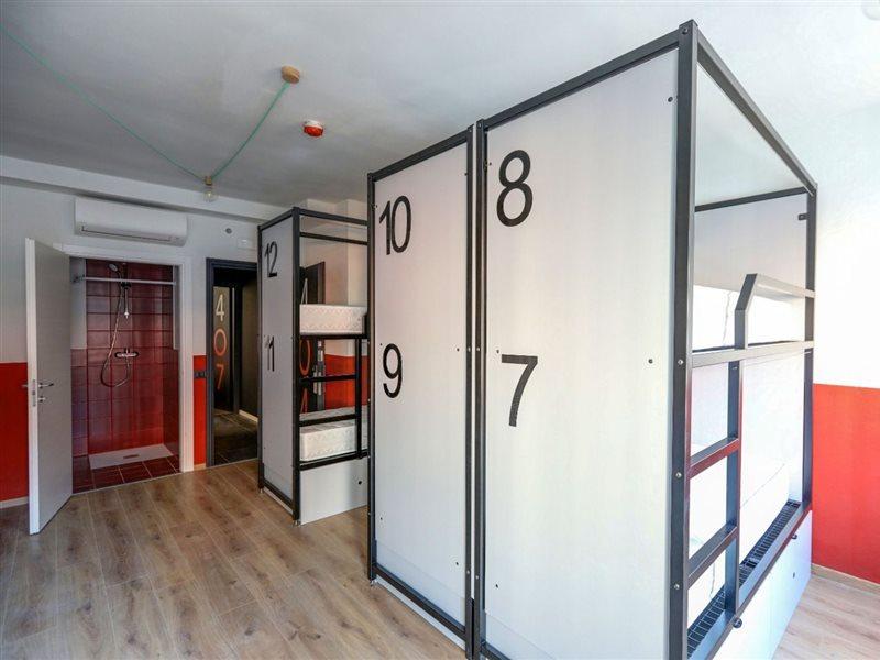 Hotello Hostel Триест Экстерьер фото