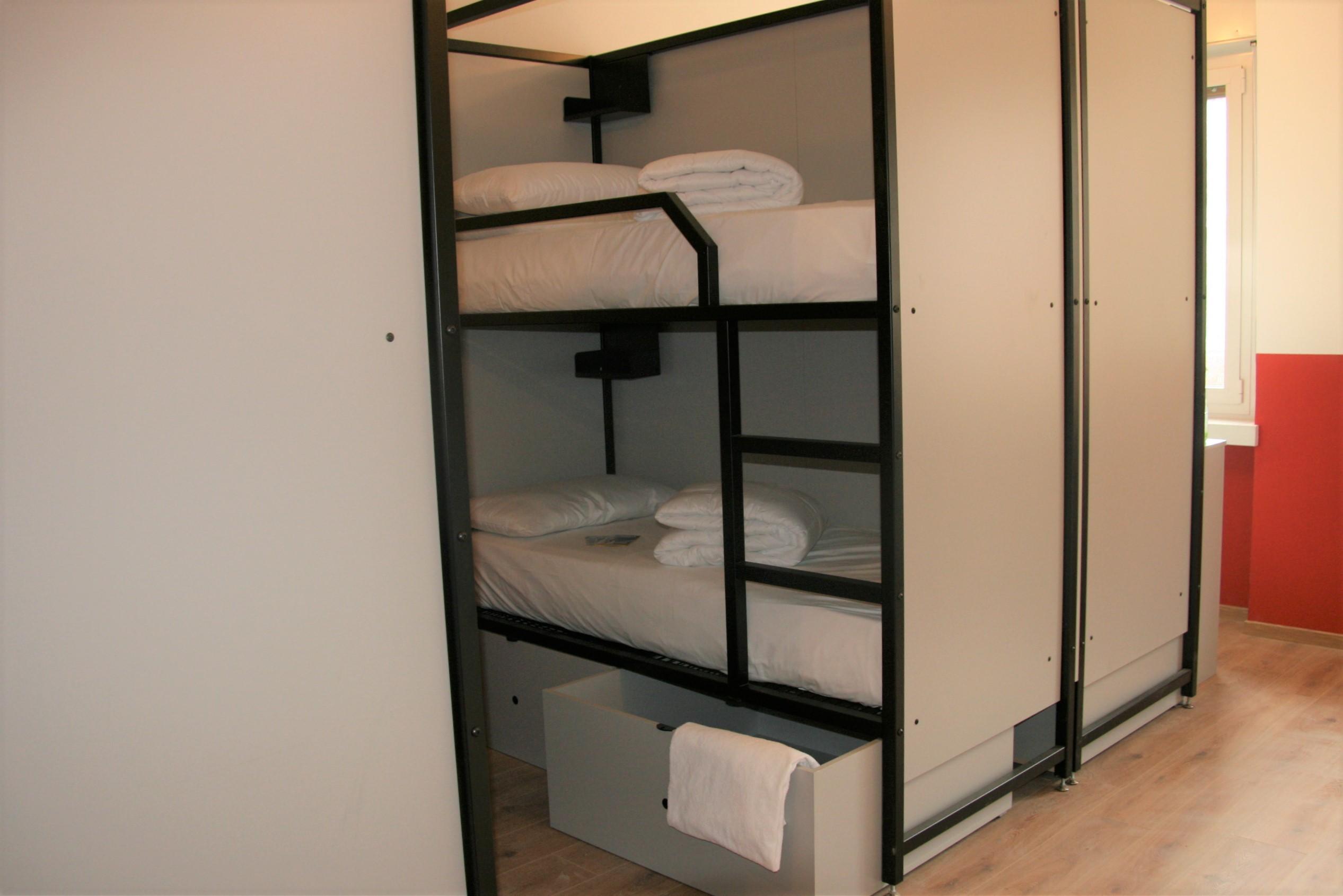 Hotello Hostel Триест Экстерьер фото